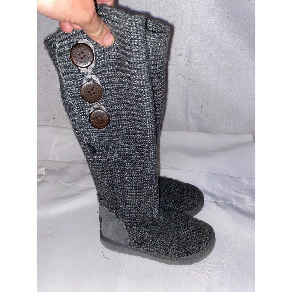 UGG 5819 Classic Gray Cardigan Pull On Knit Button Boots Shoes Women's US 5